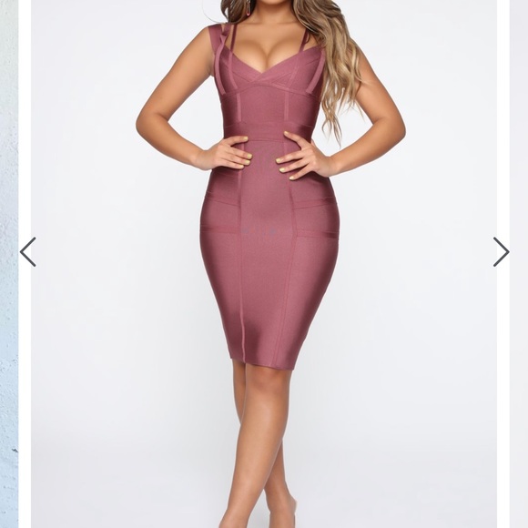 Fashion Nova Dresses & Skirts - Gorgeous fashion Nova Bandage Dress 🥰